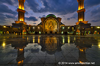 Sunset at Federal Territory Mosque or Masjid Wilayah taken with Nikon D800E, Samyang 14mm and HDR 9 exposures